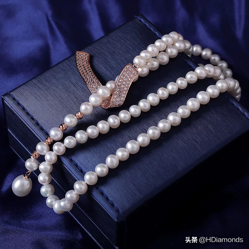 今年最火的毛衣链珍珠,2023最新款珍珠毛衣链