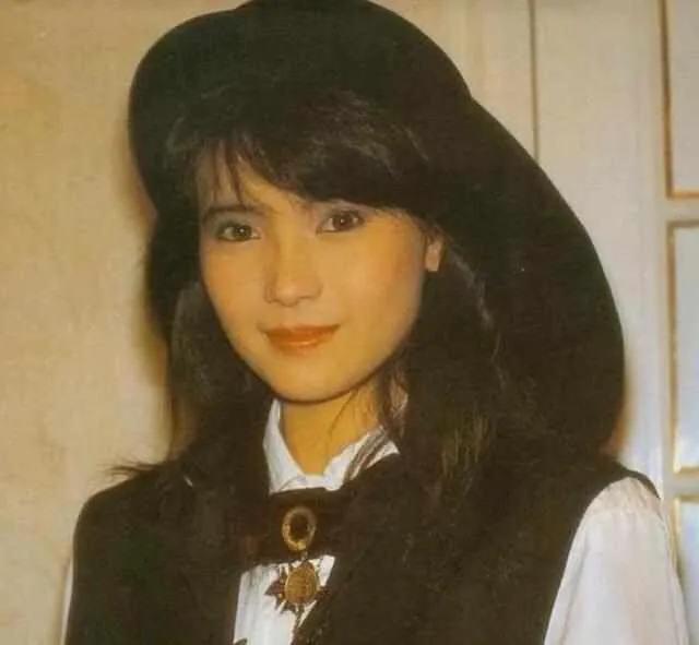 *思敏杨**从潘金莲到亚洲第一美胸，后患癌切除乳房，现状如何？