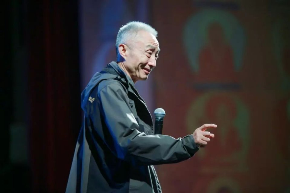 戴建业谈大学是学习的开始,戴建业如何提升自己的专业水平