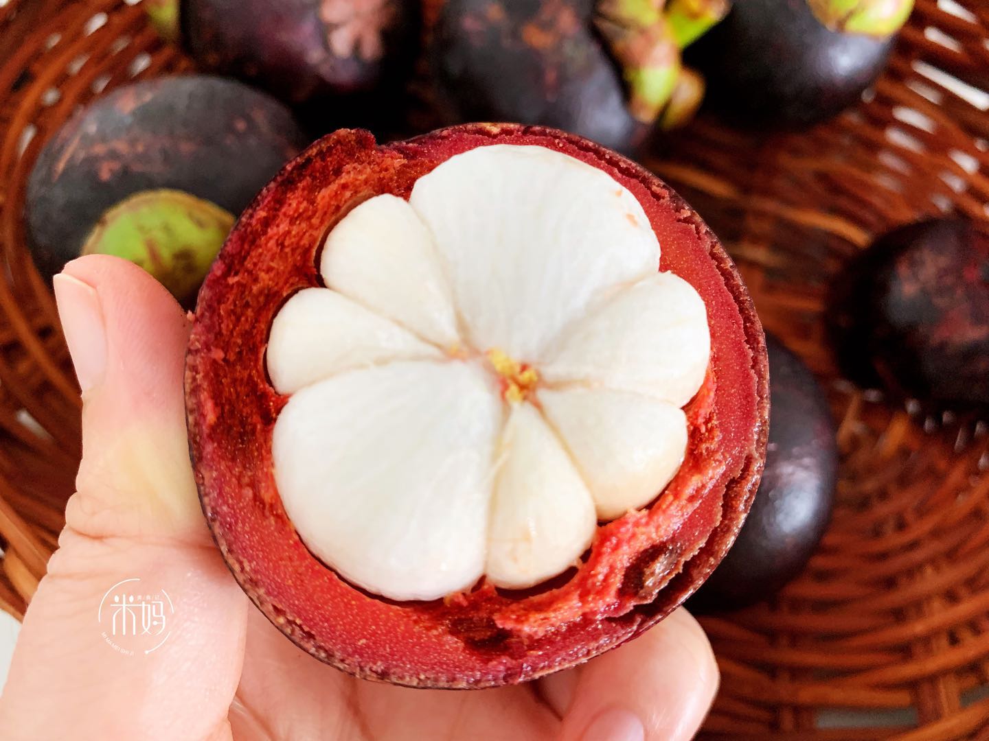 山竹应该怎么挑选更好吃,怎样能挑到又大皮薄的山竹