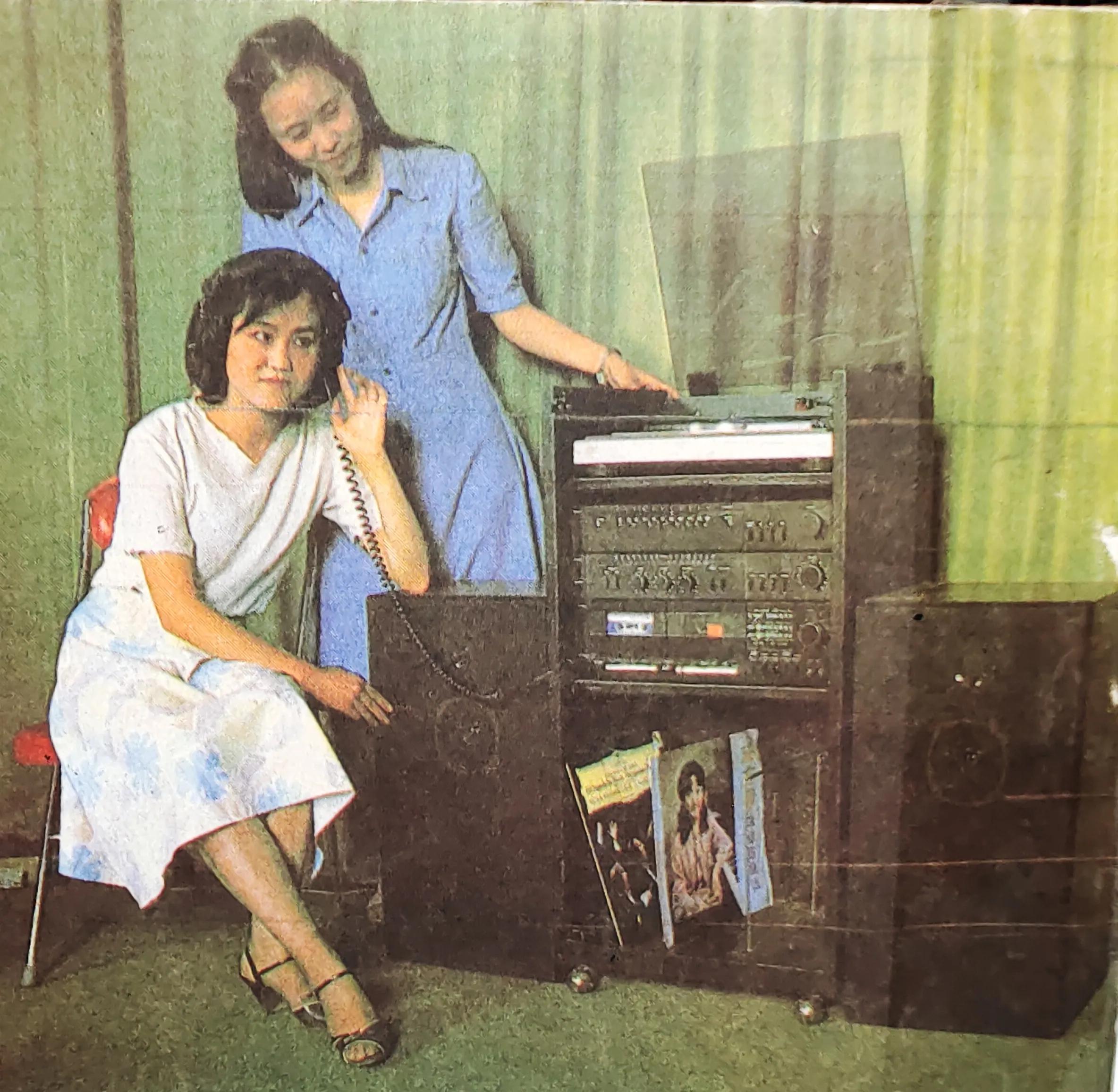 八十年代宝石花牌便携式收录机,红灯牌老式收录机价格