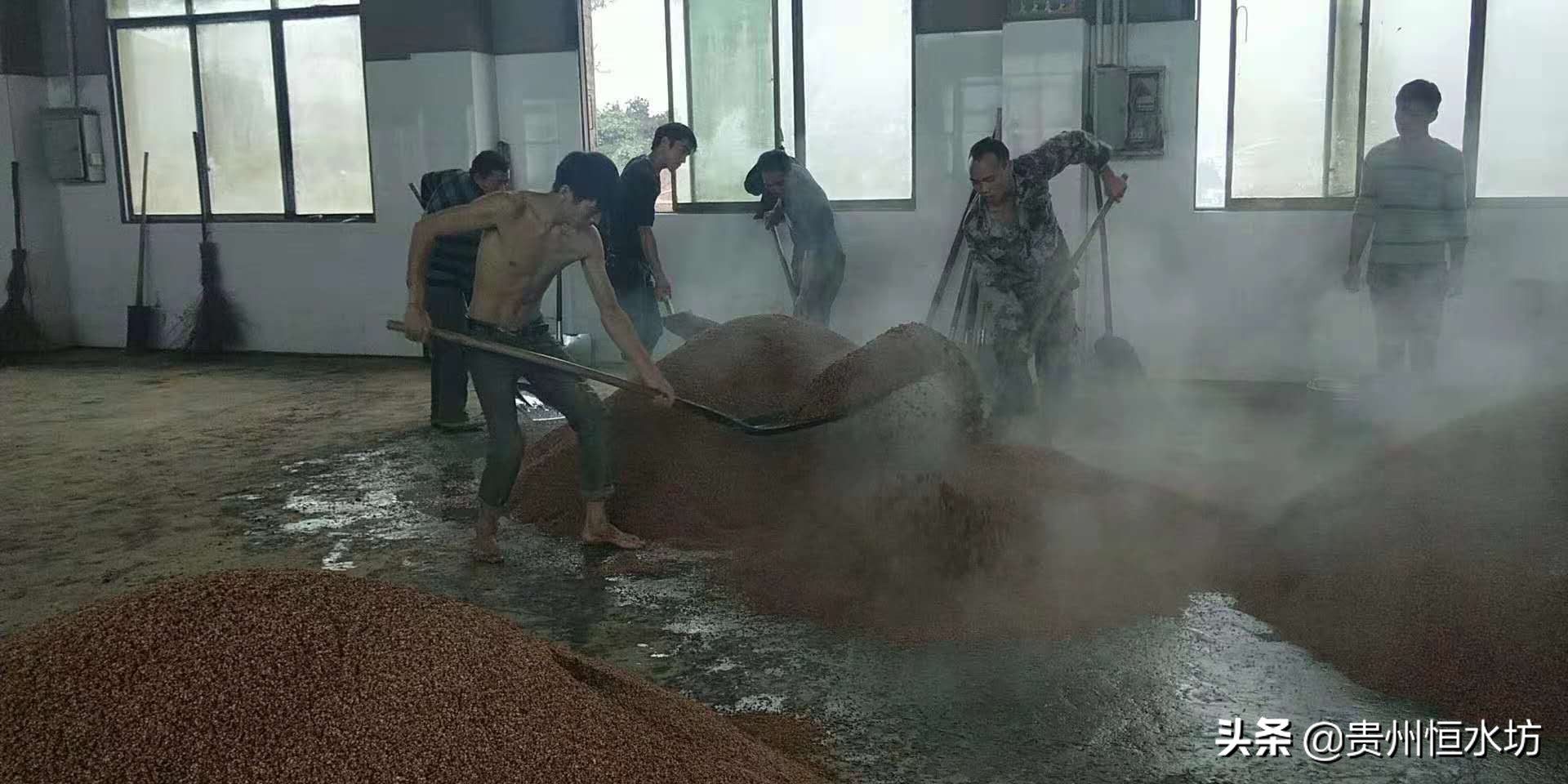 坚守纯手工酿造酱酒,坚守传统工艺酒