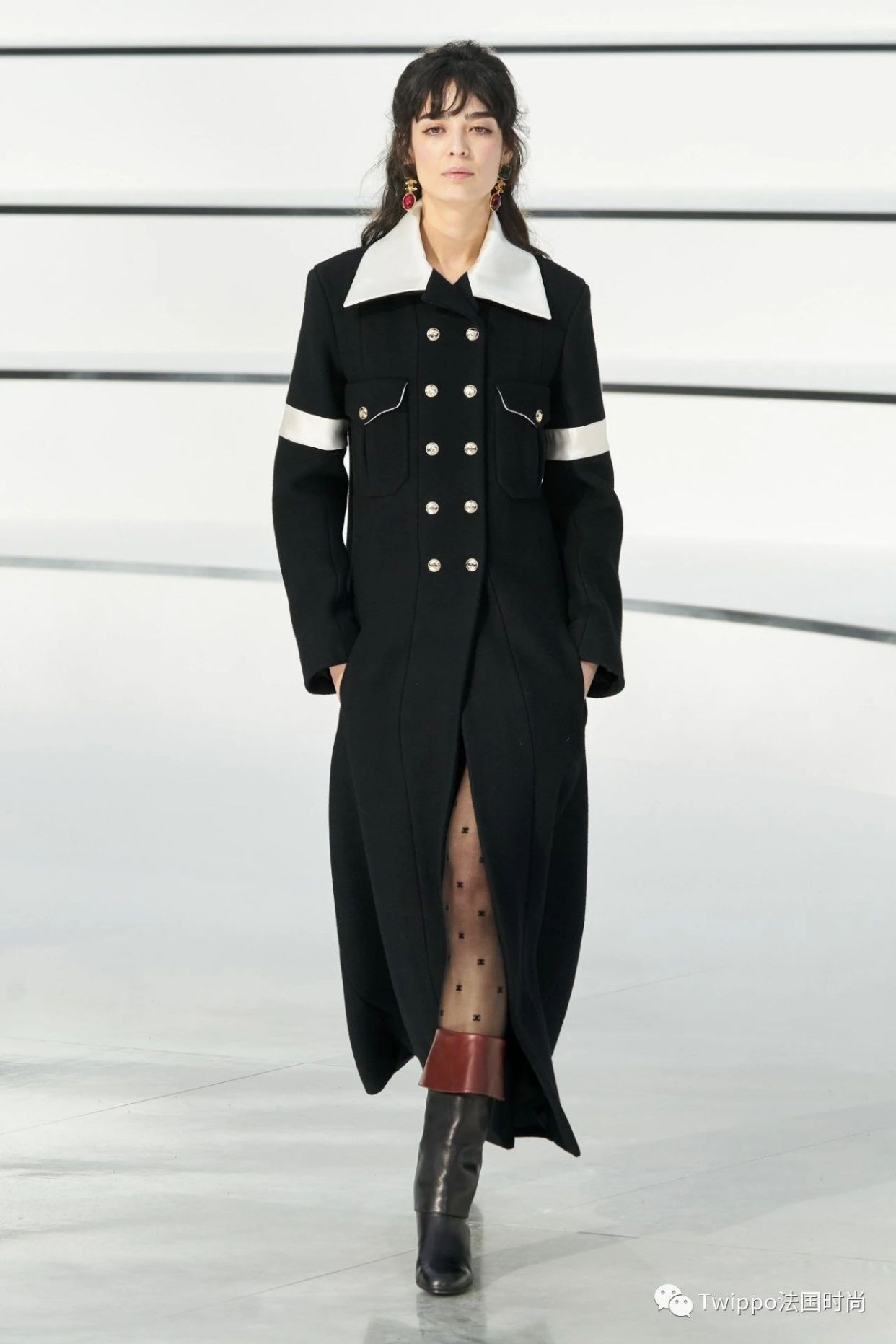 2020秋冬巴黎时装周givenchy秀场 (jacquemus 2020巴黎时装周秀场)