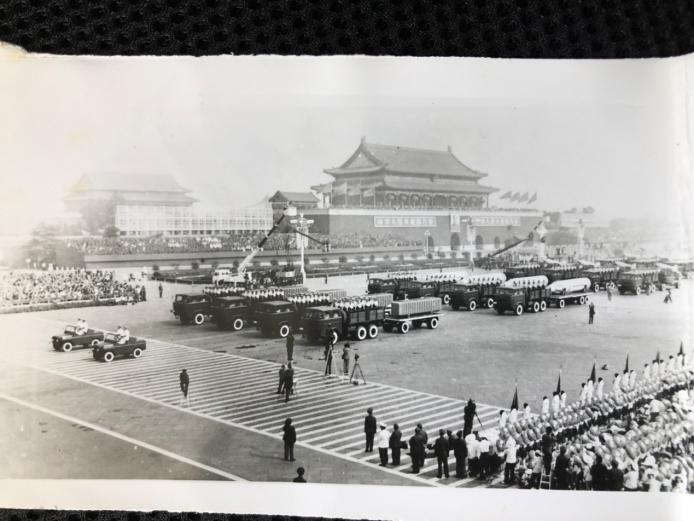 40年前的牵引车,50年红岩卡车