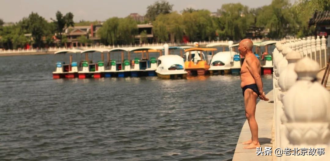 名人笔下的夏天段落,文人墨客笔下的北京