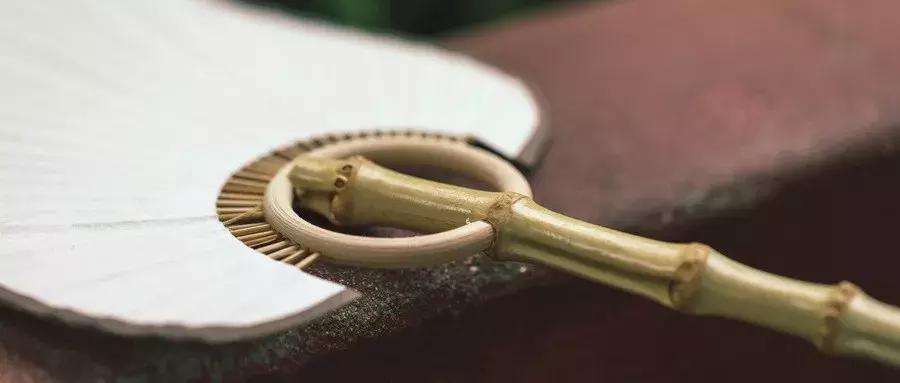 买430套房如今欠债13亿靠众筹治病,他曾身价过亿因版权问题