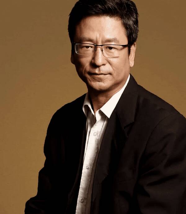 白岩松正面回应“不会吧”事件,王朔怎么说的白岩松