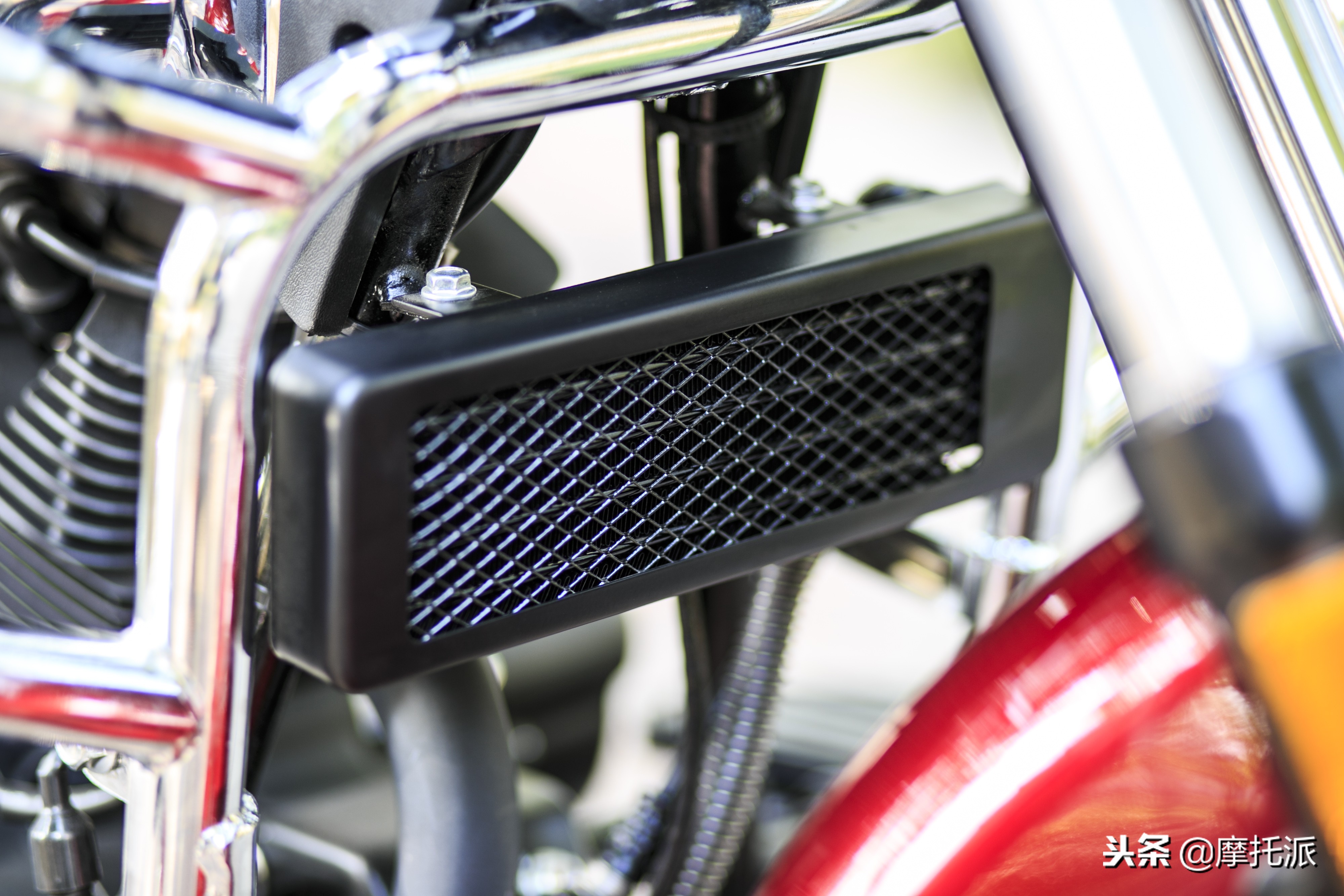 凯威极光200摩托车,钱江凯威荣光202和极光200的区别