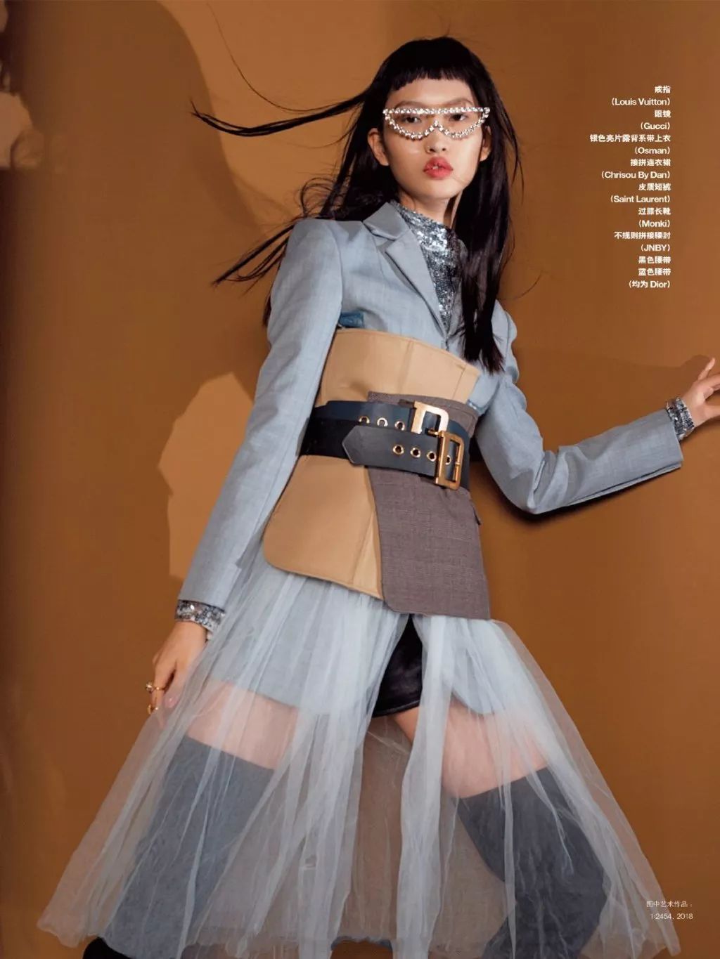 刘雯何穗个人简介,刘雯何穗奚梦瑶走秀视频