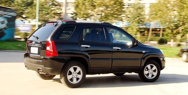 花三万买三手10年起亚狮跑值吗,起亚狮跑皮实耐用吗