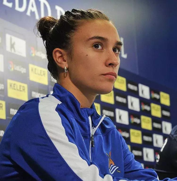 浣犺涪鐞冪殑鏍峰瓙鐪熺編浣滄枃,濮戝浣犲璺戠殑鏍峰瓙鐪熺編鍙ュ瓙