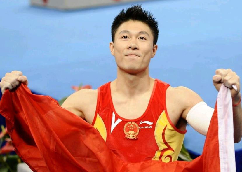 奥运冠军带妻子领奖,奥运冠军出国留学