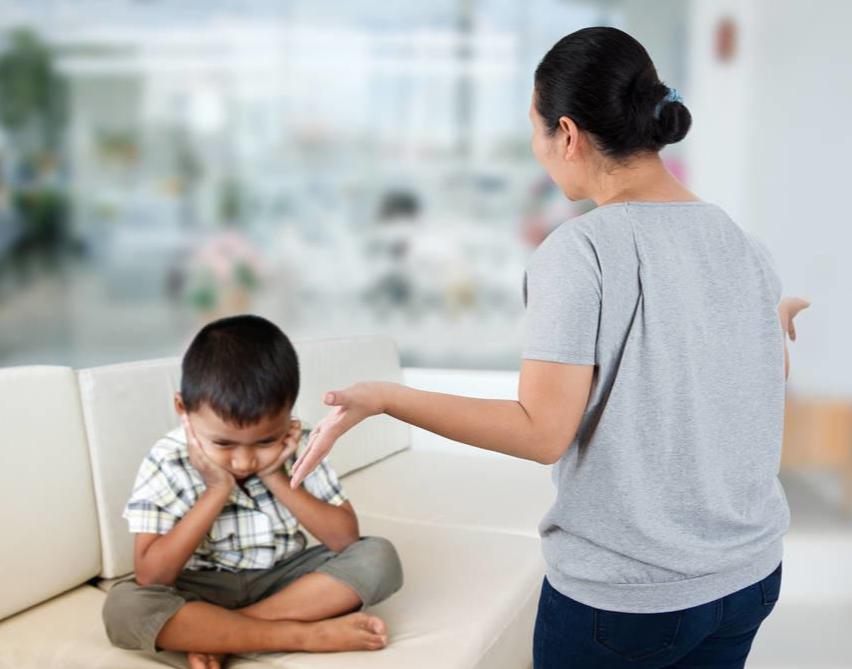 6岁孩子还会尿床该不该打,孩子多大尿床要如何干预