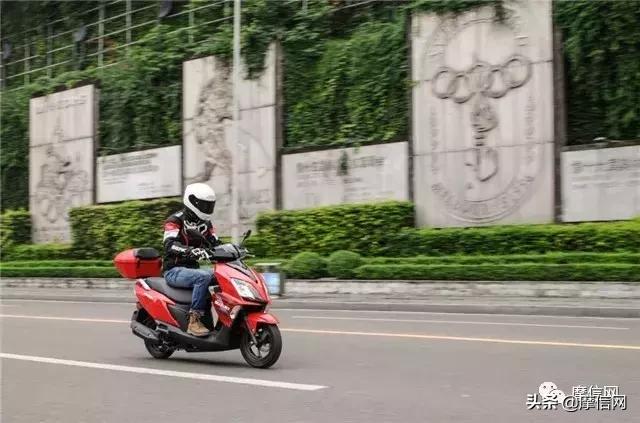 济南铃木uy125性价比怎么样,济南铃木uy125买什么色好