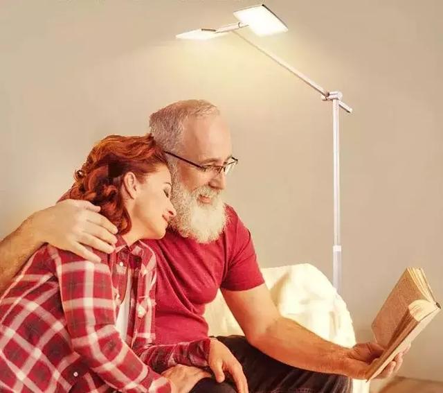 又好看又护眼的台灯,最接近太阳光的台灯才是好台灯啊