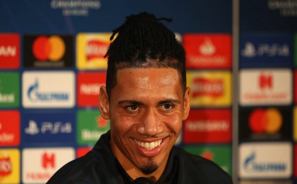 梅西对曼联精彩表现,曼联战术体系