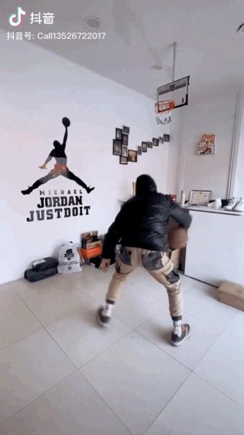 郑州90后男孩创业成功案例,郑州90后男孩创业干修鞋