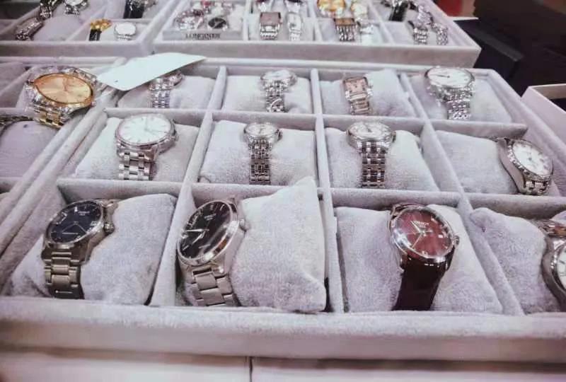 为什么古驰比香奈儿便宜,gucci和香奈儿哪个更高档