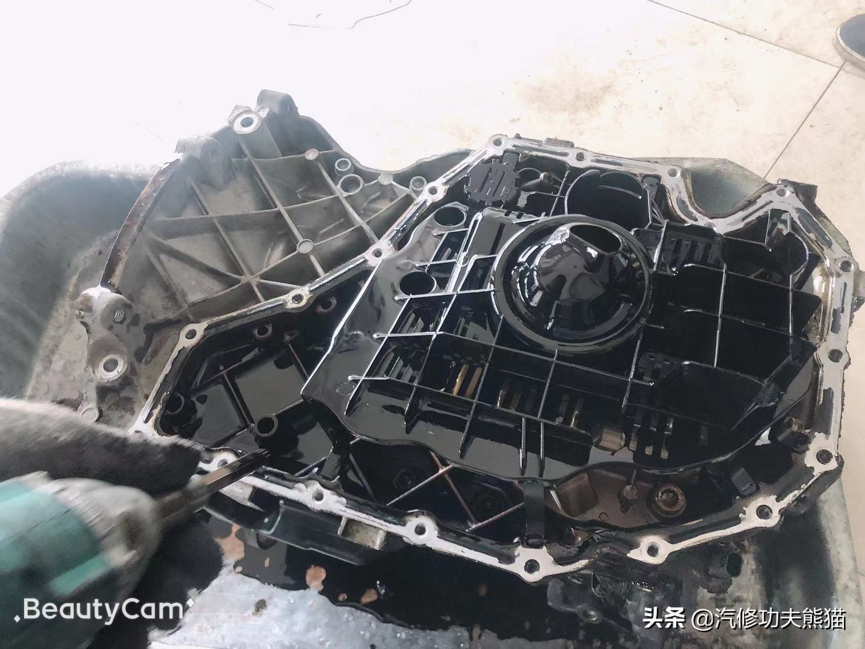 当年奥迪q5落地多少钱,当年奥迪q52018款典藏版价格