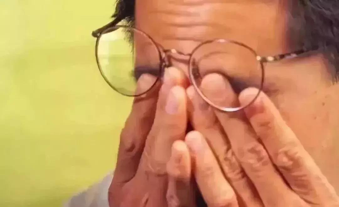 眼睛疲劳干涩酸胀,眼睛疲劳干涩酸胀护眼别乱吃药