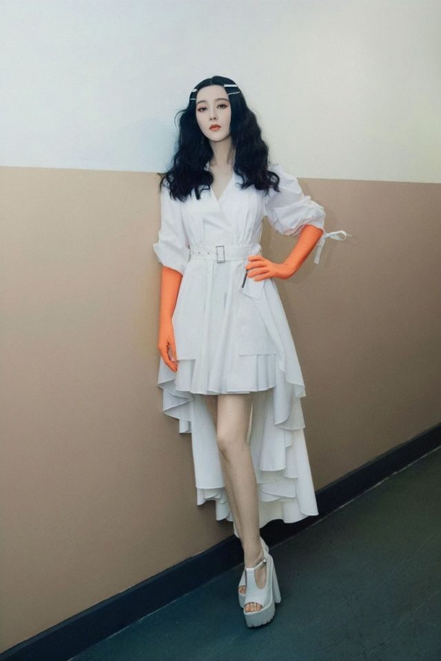 范冰冰花苞裙,范冰冰真是女神气质