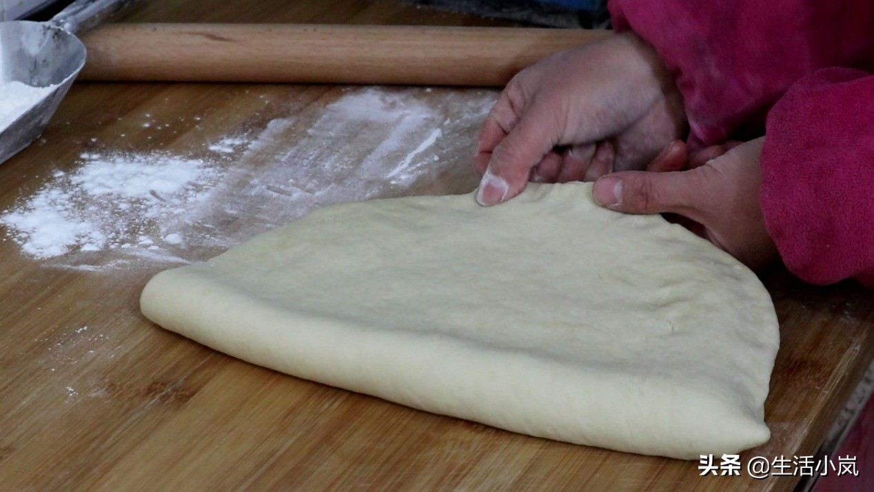 怎么炸软麻花里软外酥,炸出香脆的麻花