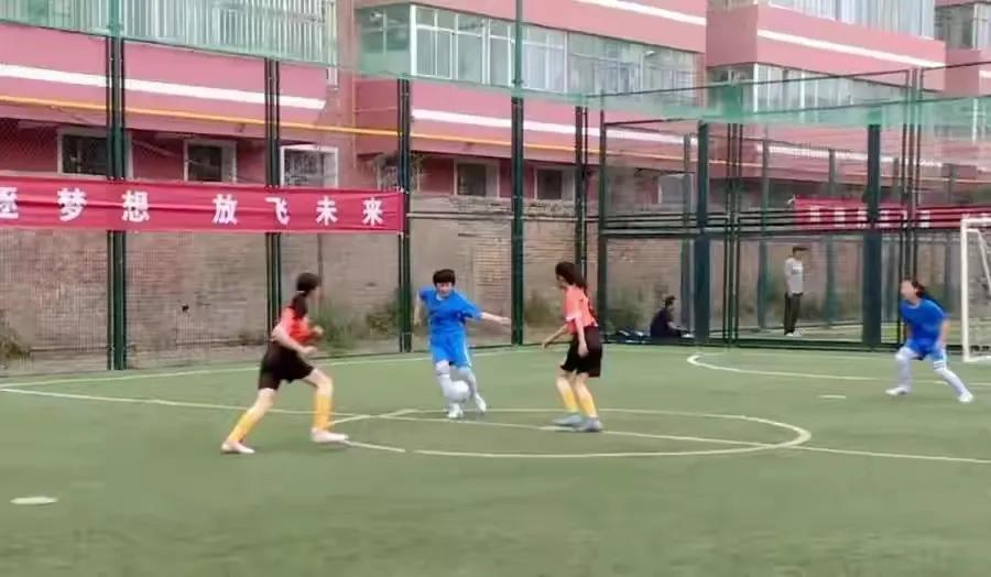 中国足球必须从娃娃做起,中国足球要从娃娃抓起