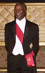 各国元首照片,各国总统霸气穿军装