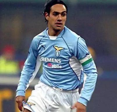 足坛十大帅哥舍甫琴科,足坛十大舍甫琴科