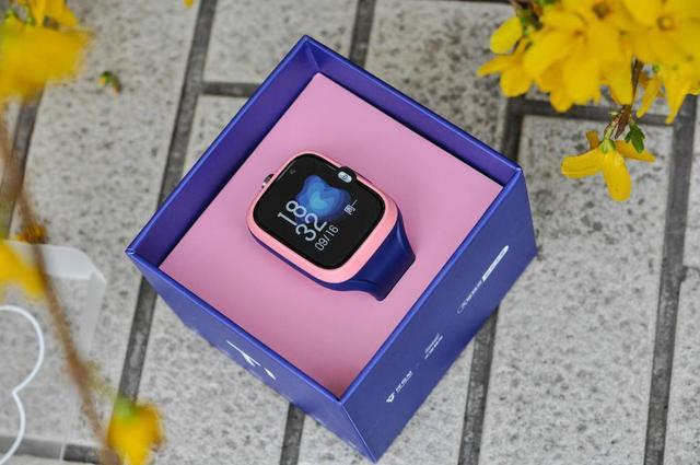 一千多元不买手机反而买了,儿童手表买哪一款比较实用