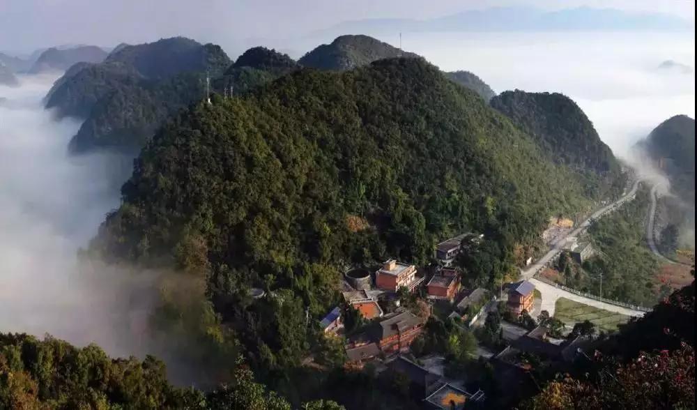 百色凌云玻璃桥旅游景区,百色玻璃桥景区