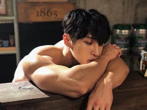 一直用一个哑铃会遇到增肌瓶颈吗,只用一个哑铃如何锻炼短跑爆发力