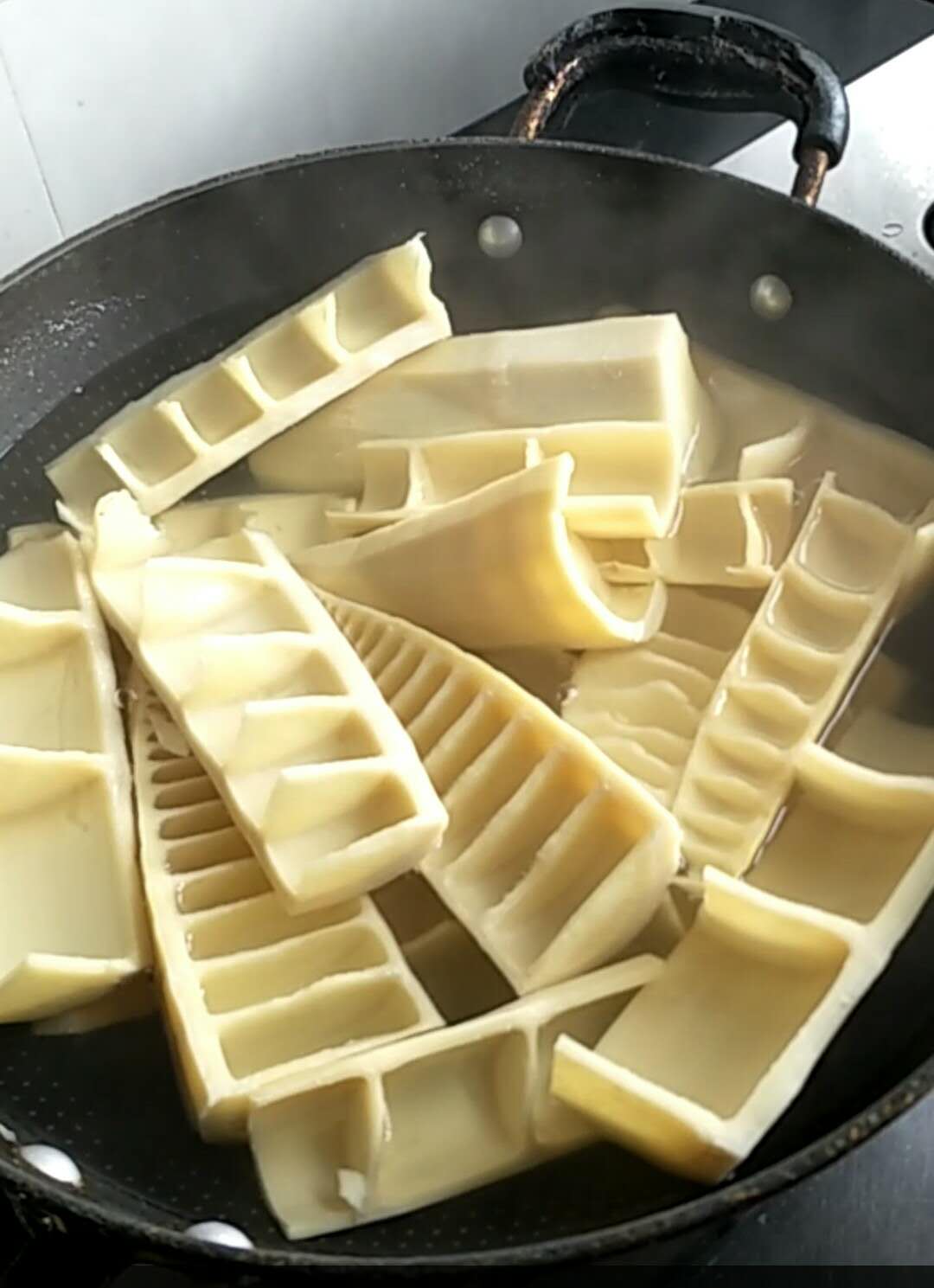 春笋很涩有什么办法消除,春笋发苦的特点