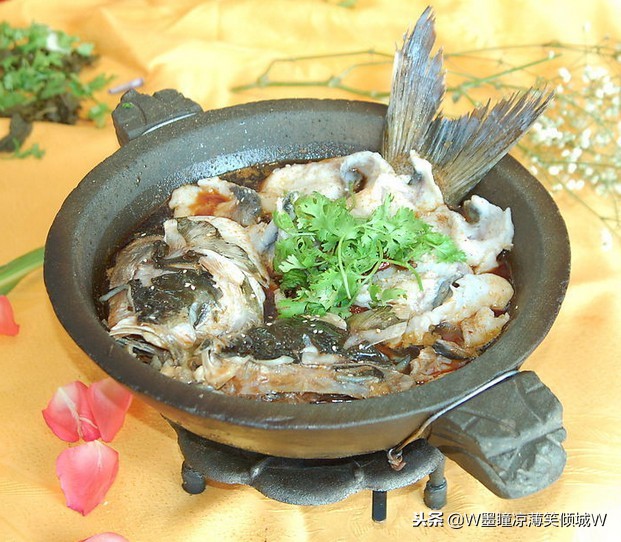 石锅鱼家常做法,柳叶石锅鱼做法