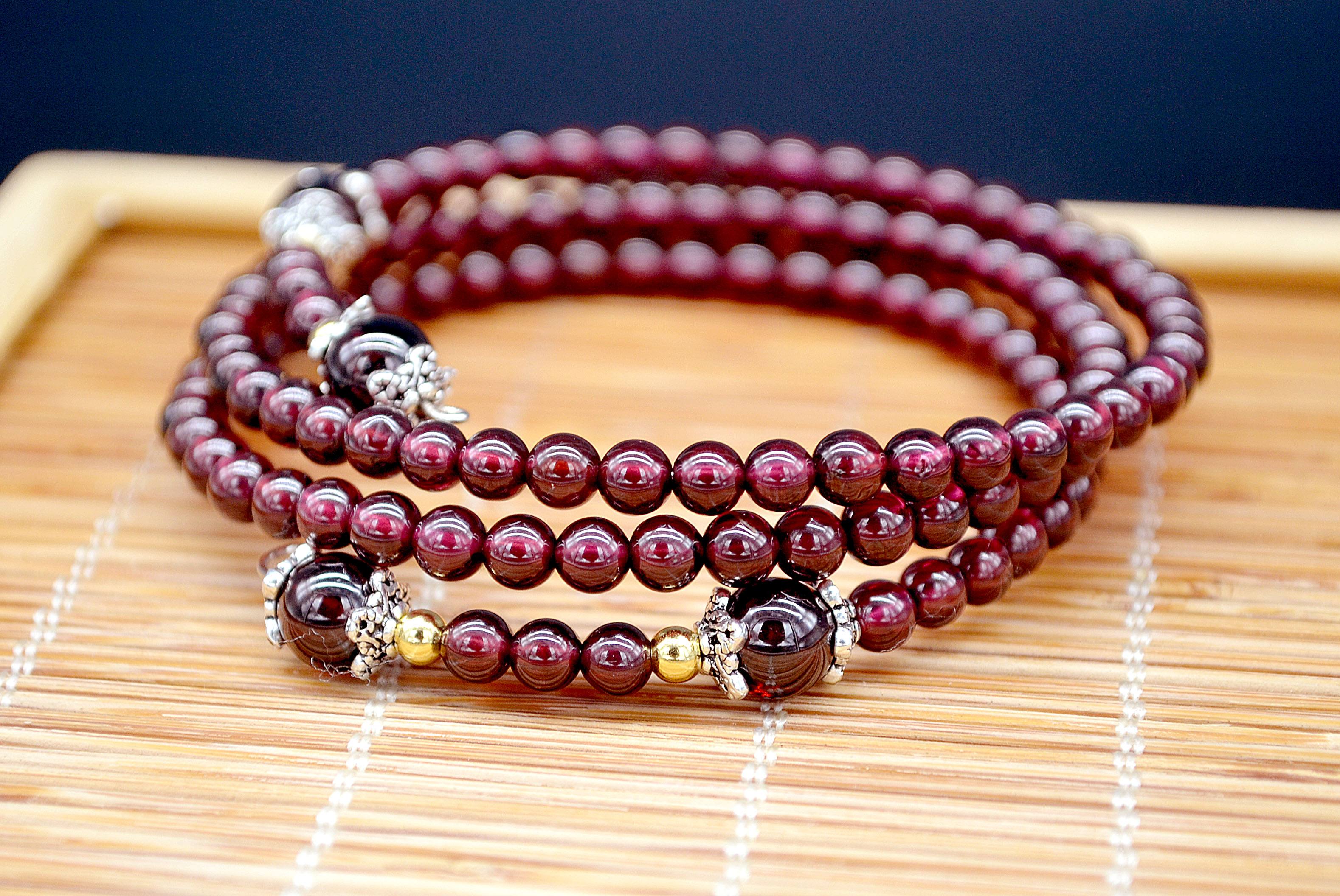 女人一定有一套首饰盒,女人的黄金首饰有哪些