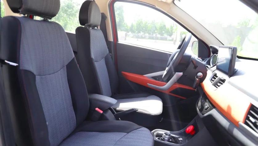 富路新能源电动汽车,富路电动汽车最新款