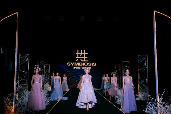 2024春夏新品精彩视觉大秀,2019celia时装秀