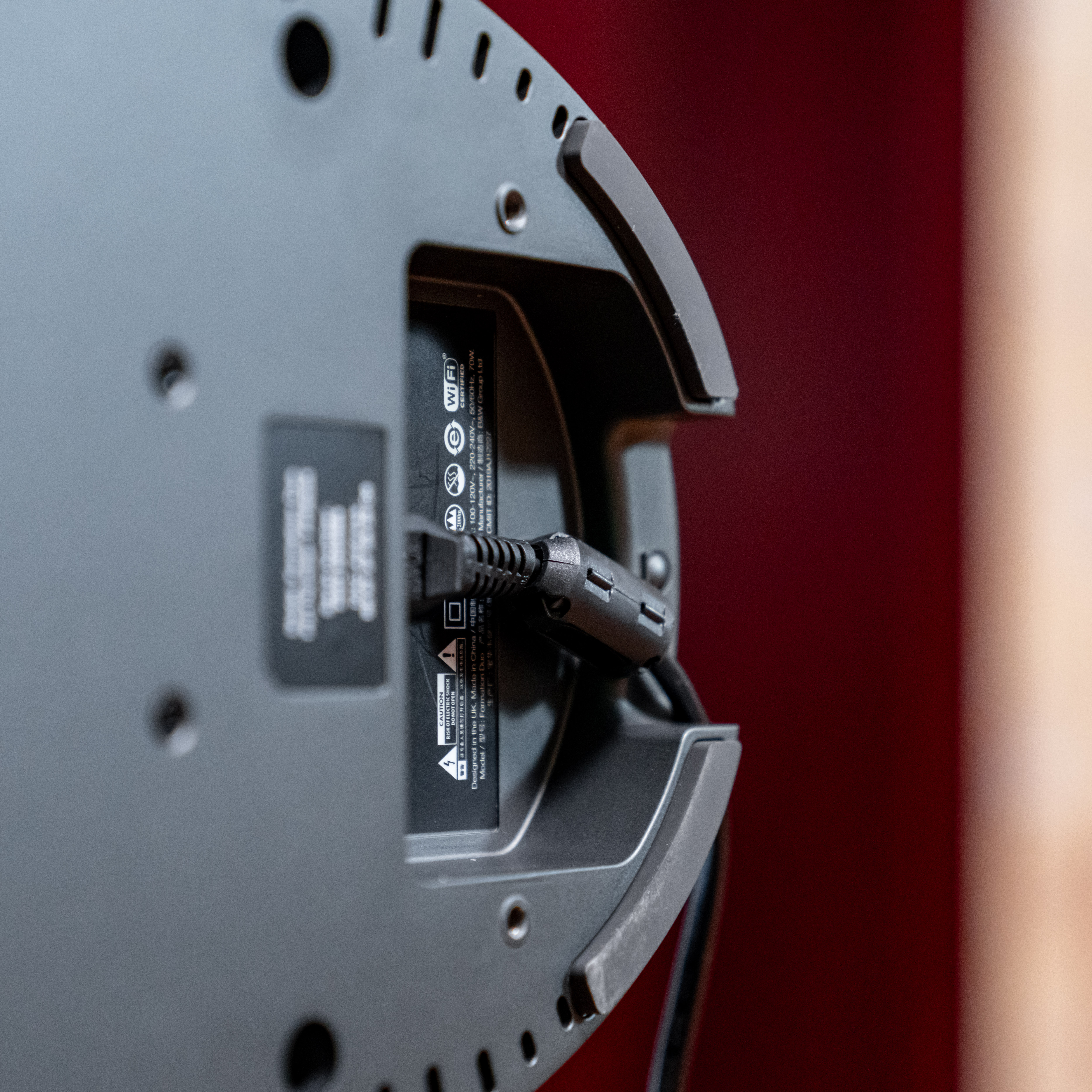 b&o和宝华韦健蓝牙音响哪个好,5系宝华韦健音响测评