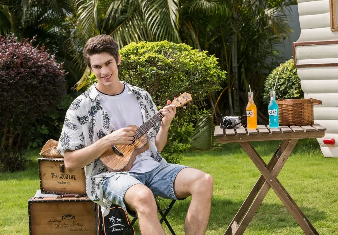 尤克里里乐手,如何学会尤克里里零基础