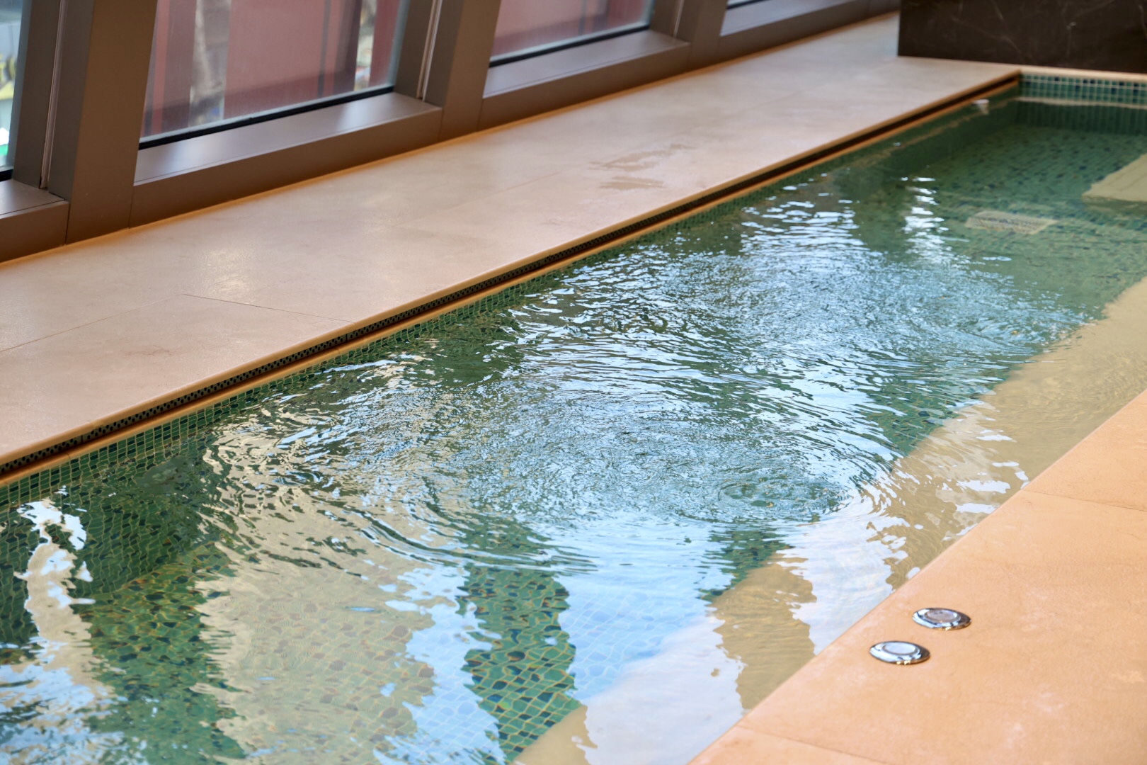 建六竟藏了一座像家一般温暖的奢华公寓式酒店