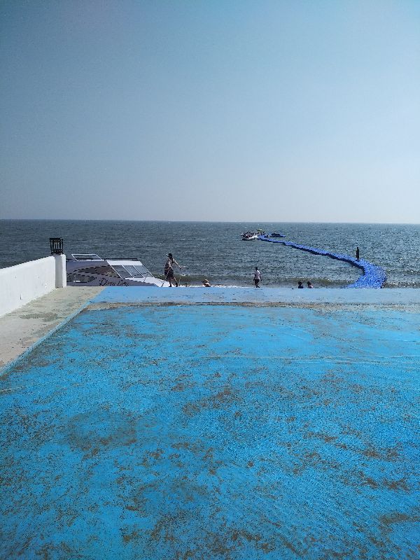 圣托里尼海边,盘锦金帛滩海滨浴场