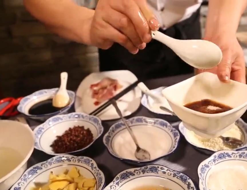 宫保鸡丁特色版,最美家常菜宫保鸡丁正宗川菜做法