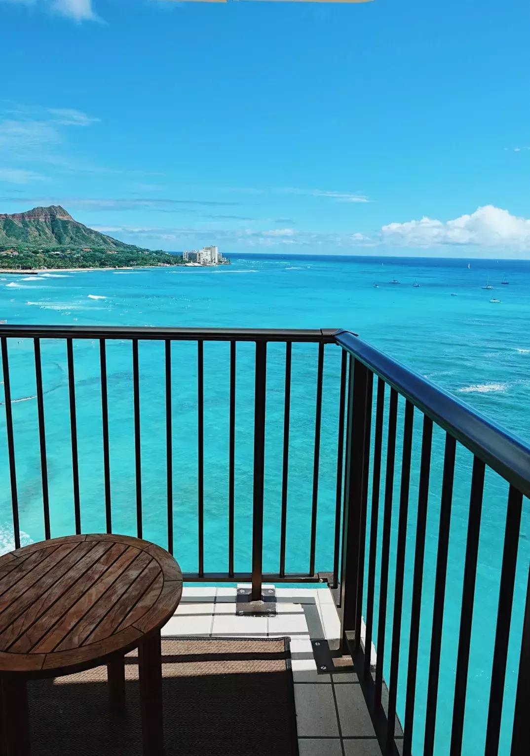 在吸引村上春树买房养老的海岛呆3天，马代帕劳在我心里降到第二