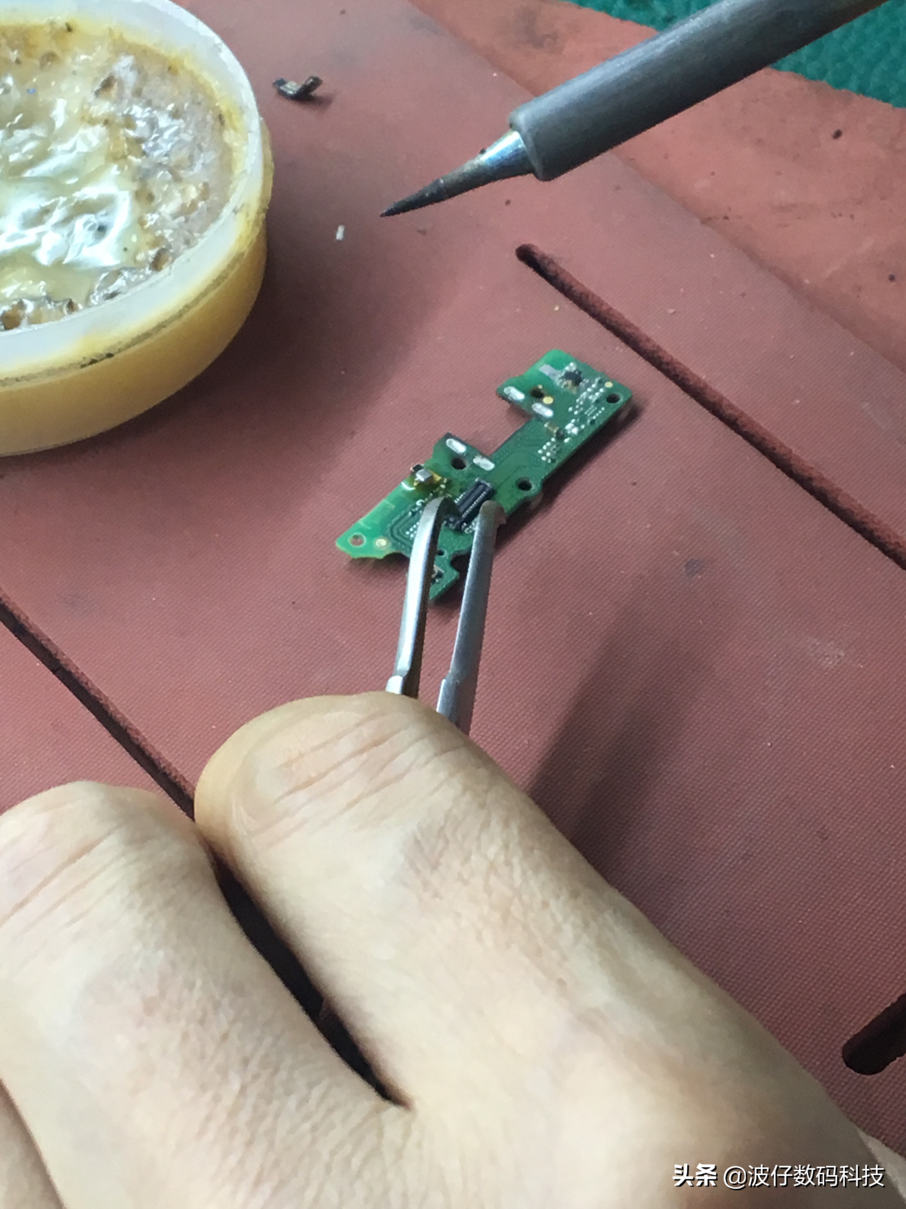 华为尾插排线更换教程,手机维修尾插华为