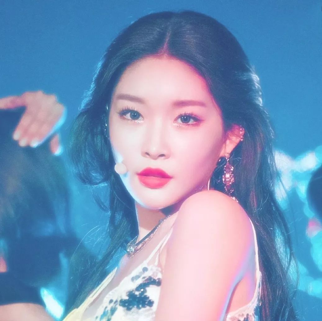 妈妈内双怎么画眼妆不贴双眼皮,肿眼泡内双不贴双眼皮怎么画眼妆