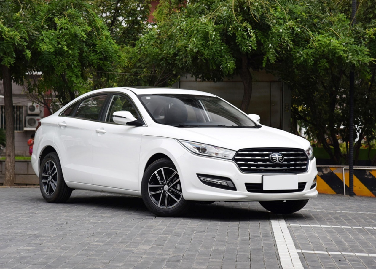 11款奔腾b50内饰图片,10年奔腾b50内饰翻新门板