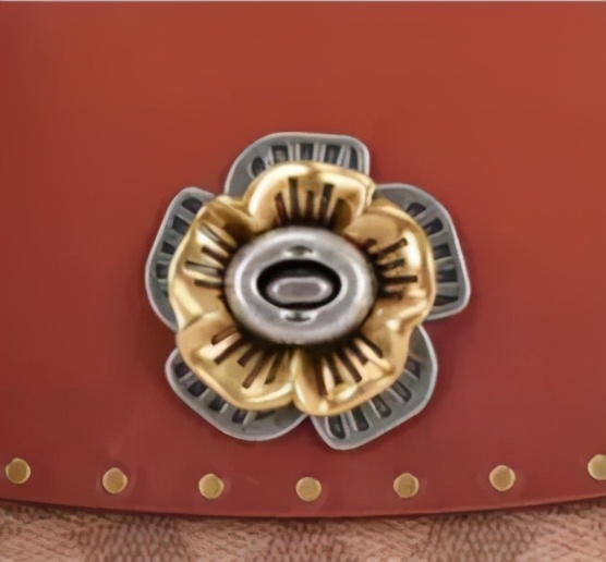 蔻驰经典款包包都有哪些,蔻驰包包哪几款是经典款