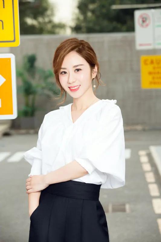 上美集团刘明个人简历,上美集团副总裁刘明