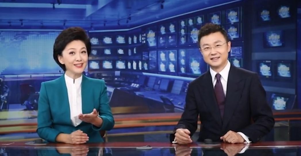 新闻联播海霞刚强眼神互动,刚强与海霞首次搭档亮相
