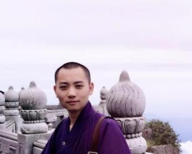 法师网红90后,90后帅气和尚图片